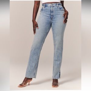 abercrombie & fitch curve love ultra high rise 90’s straight jean with vent hem